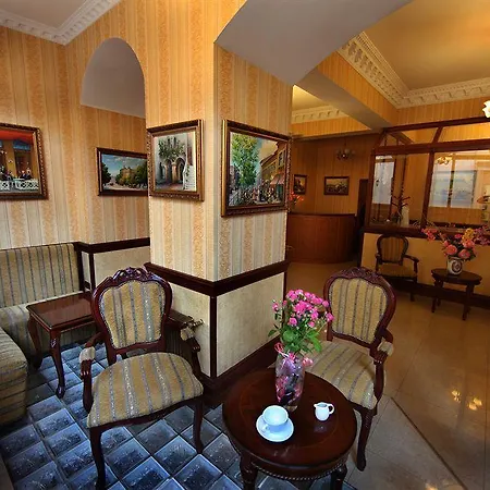 Executive Suites Aparthotel 3*