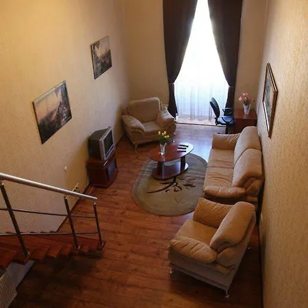 Executive Suites Апарт-готель 3*