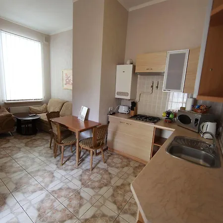 Executive Suites Aparthotel 3*